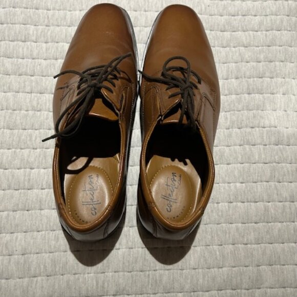 Clarks - Picture 1 of 4